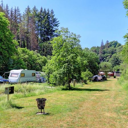 Camping Drei Spatzen Hotel Utscheid Exterior photo